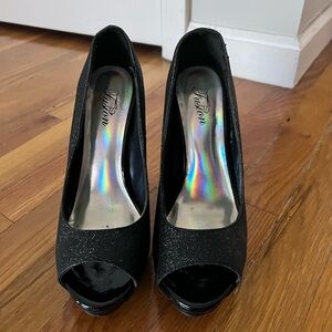 FIONI Clothing Black Peep Toe Heels